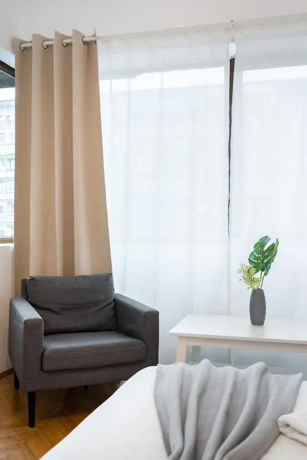 Aonia 2Bdr Apartment - P-Ta Romana View Bucharest