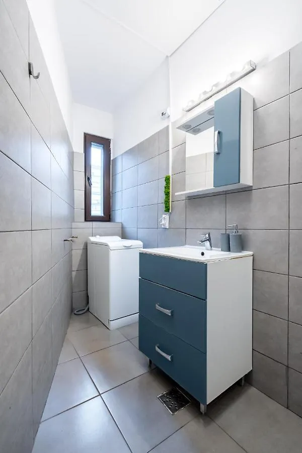 Aonia 2Bdr Apartment - P-Ta Romana View Bucharest Romania