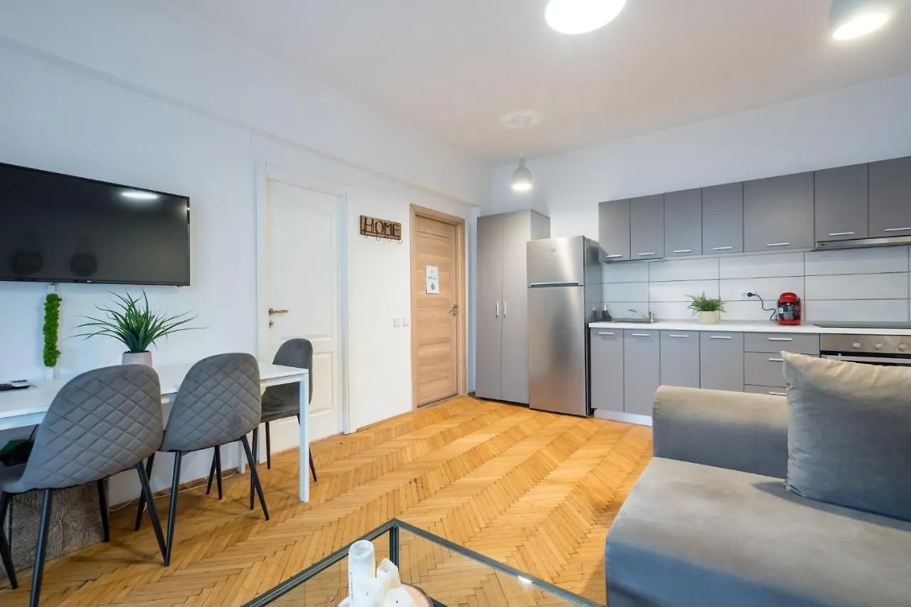 Aonia 2Bdr Apartment - P-Ta Romana View Bucharest Romania