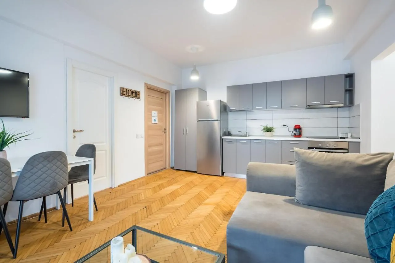 Aonia 2Bdr Apartment - P-Ta Romana View Bucharest 0*,
